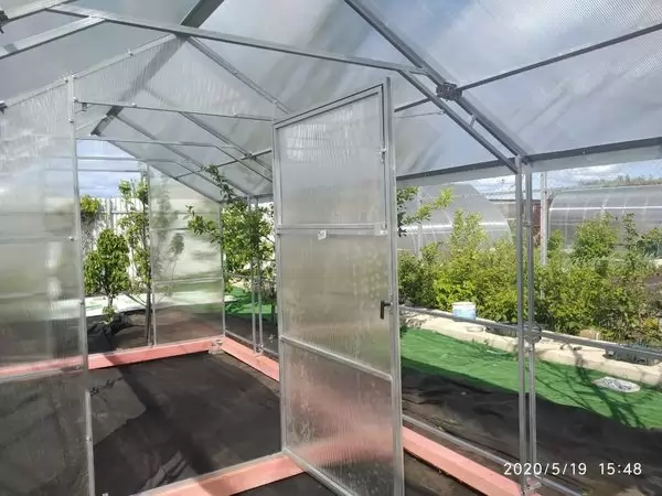 Перегородка для прямостенных теплиц с двухскатной крышей Перегородка для прямостенных теплиц с двухскатной крышей